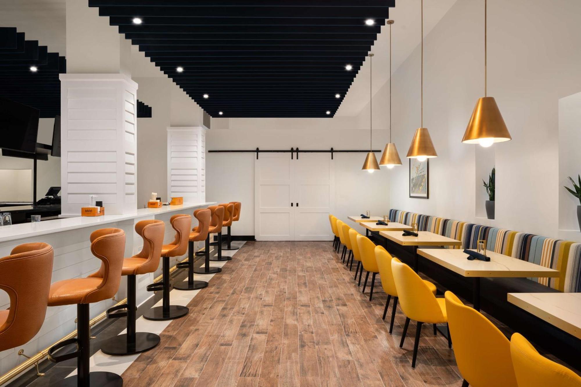 Hotel Doubletree By Hilton Norfolk Airport Zewnętrze zdjęcie